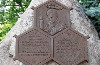Pomnik jerzego popieluszki