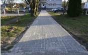 chodnik z kostki brukowej